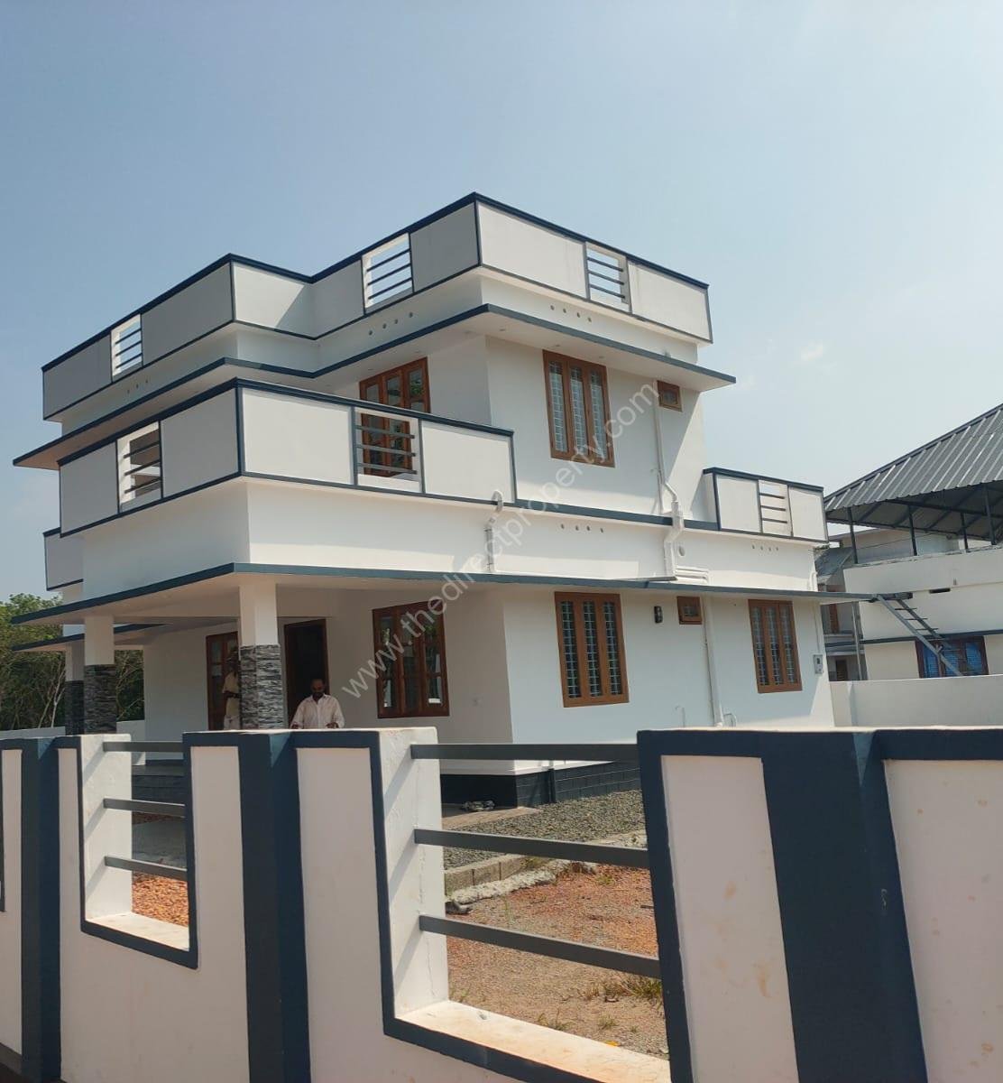 1000001604 House for sale in changanassery