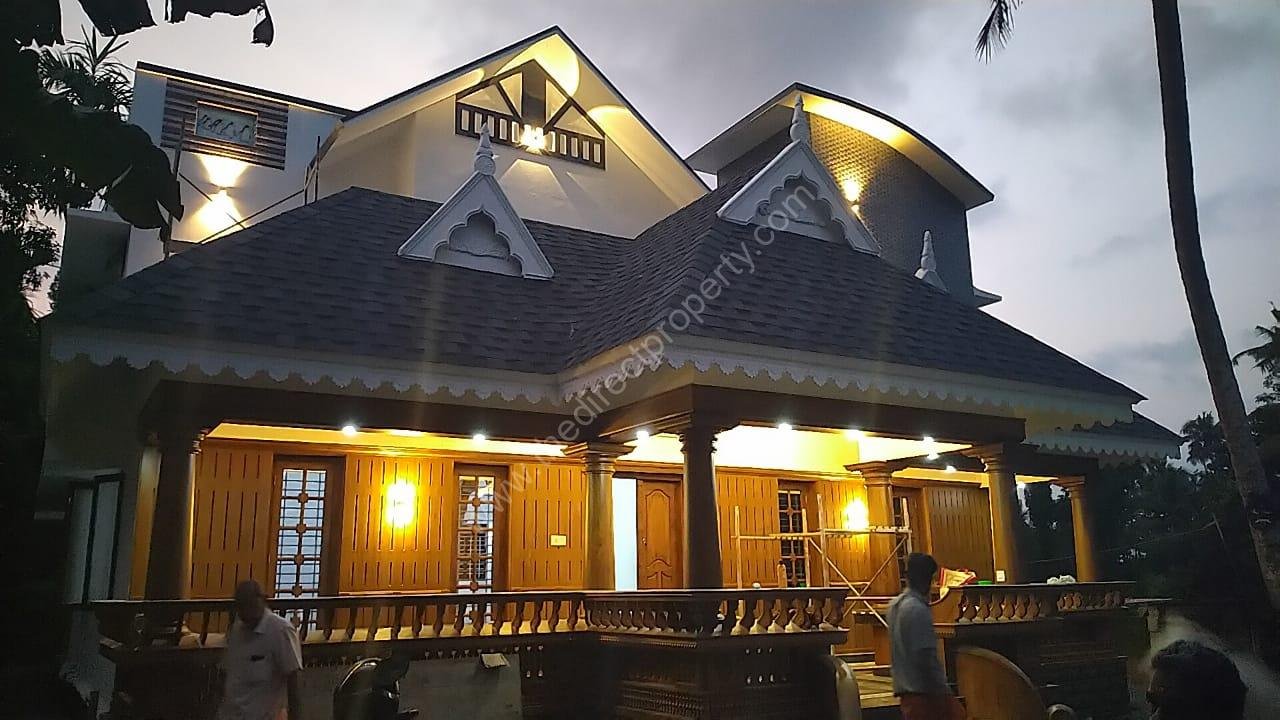 IMG-20220603-WA0015 4BHK Home sale in Irinjalakuda