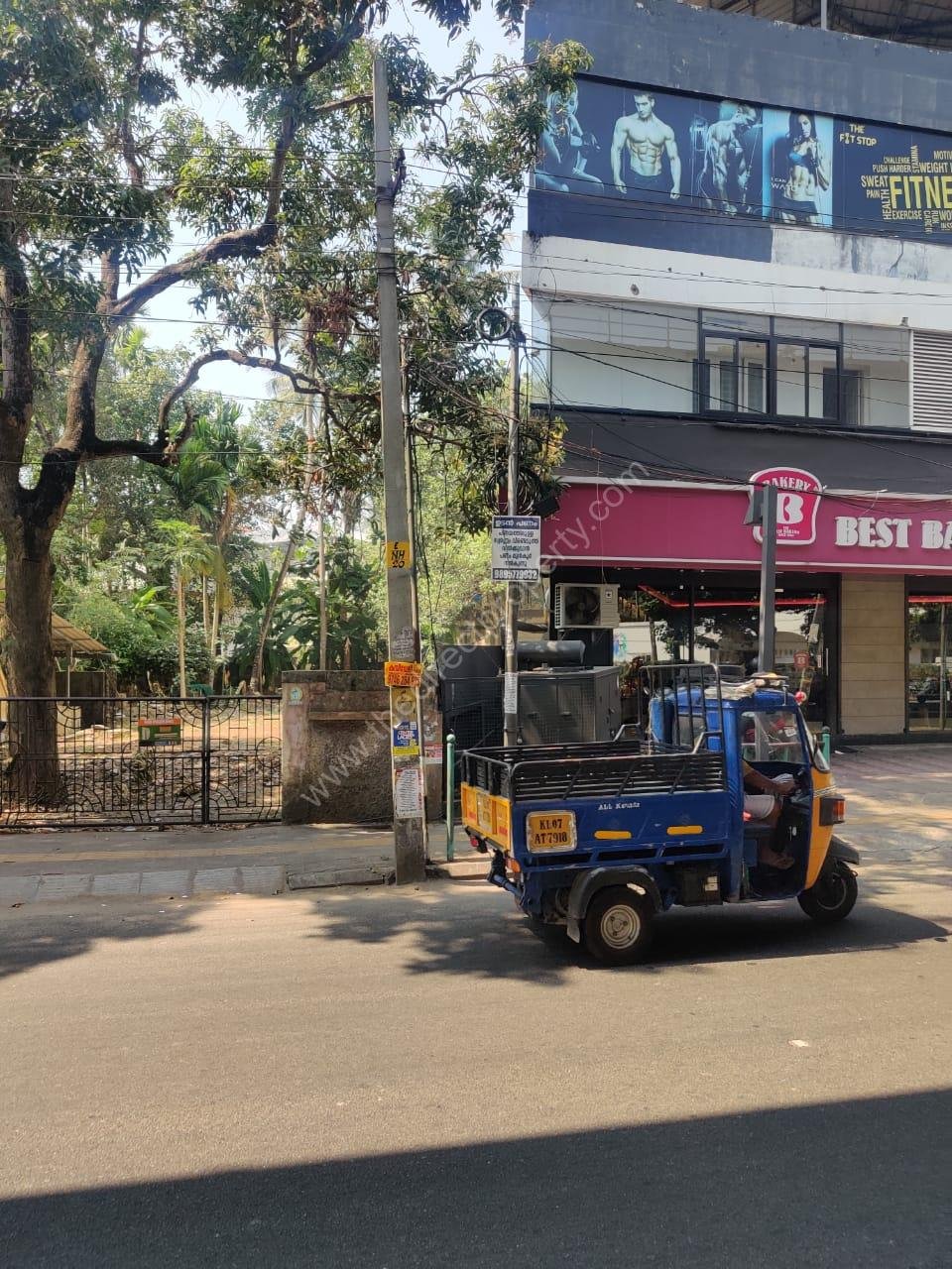 pic1 Metro Frontage Near Edappally Church and Lulu Mall | Kochi