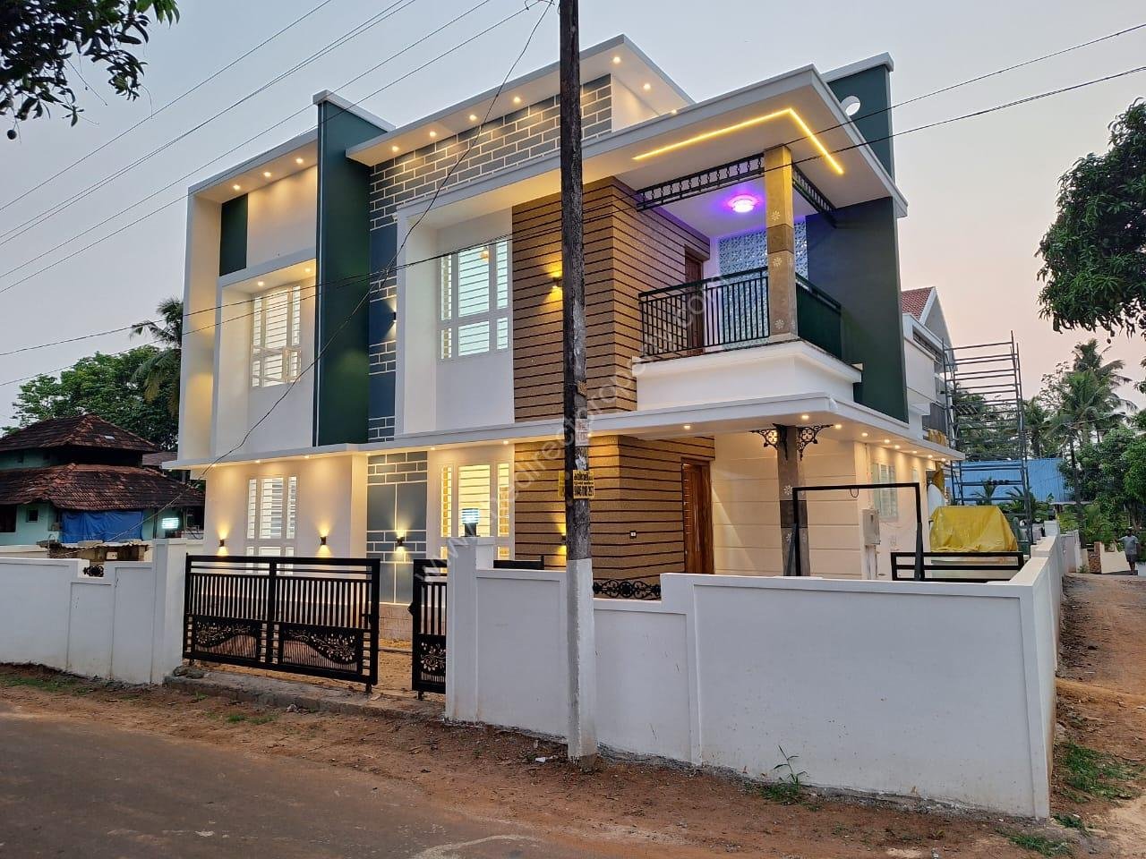 1 Villas for sale in Poochunnipadam Vallachira