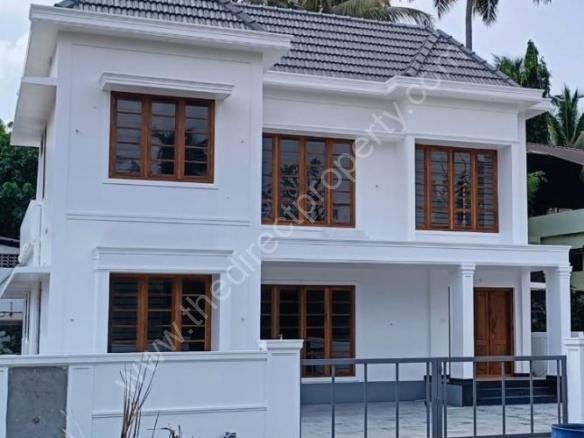 new House for sale in Mission Quarters Kuriachira Thrissur