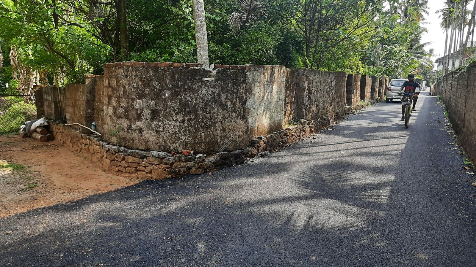 Chowka land2 Urgent House Plot for Sale in Chalakudy Chowka