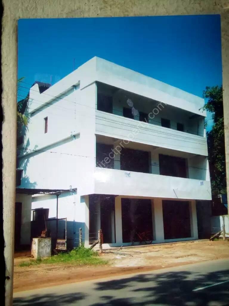 building for rent or sale