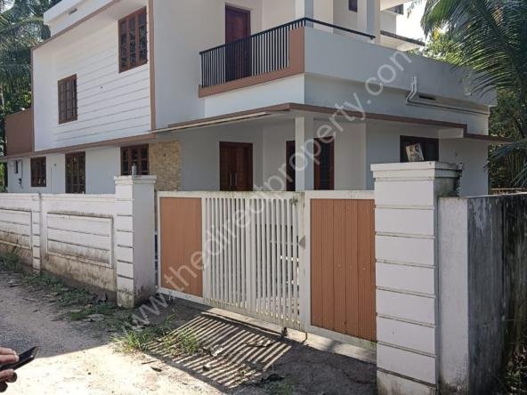 House for sale in Guruvayur