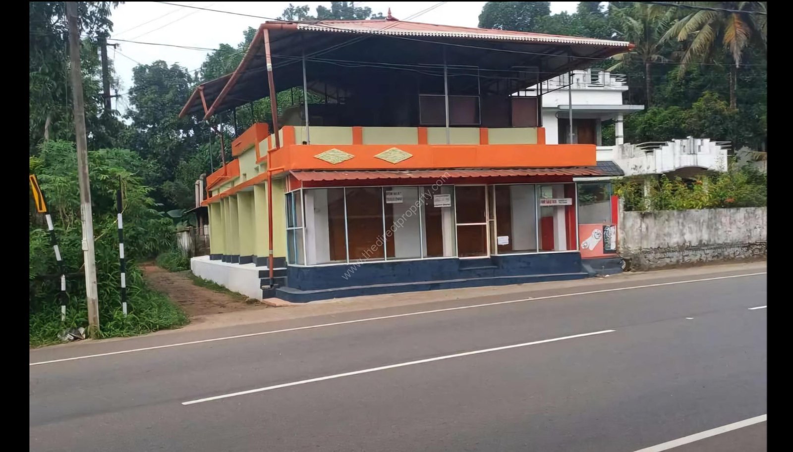 Commercial building/land for Sale in Pandalam