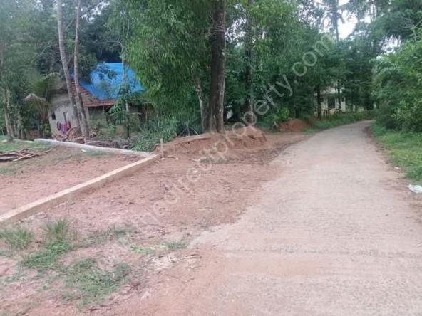 Plots For Sale in Attingal