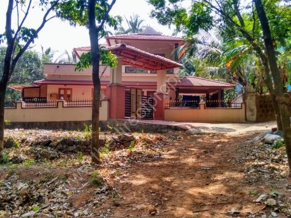 Villa for sale in Krimpuzha