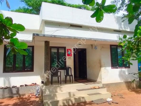 House for sale in Ayyanthole