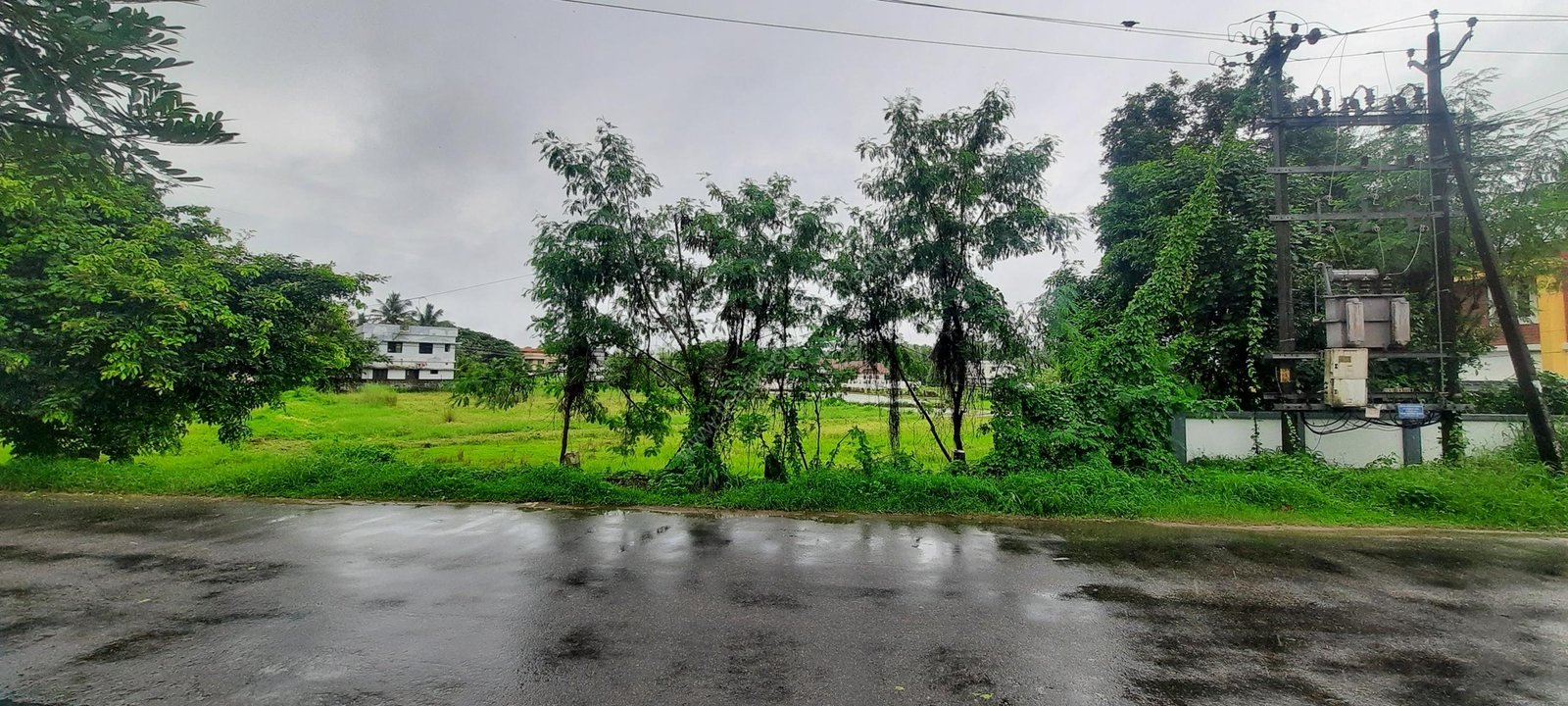Land for sale in Kannadi
