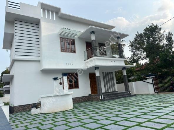 New house for sale in choondy