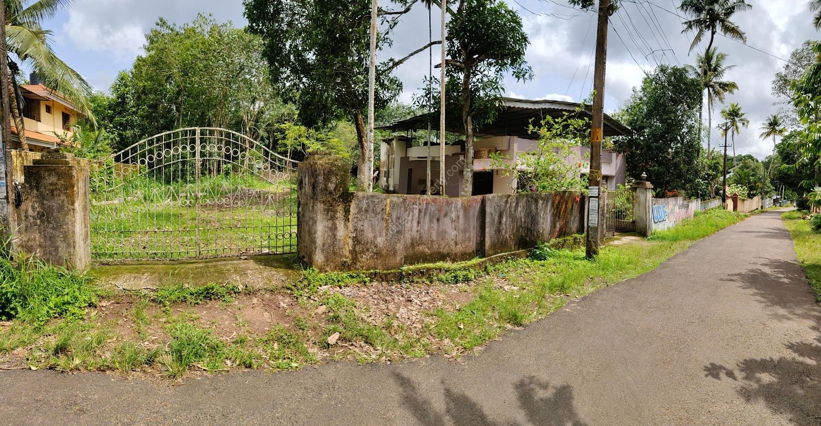 Commercial plot for sale in Chengannoor