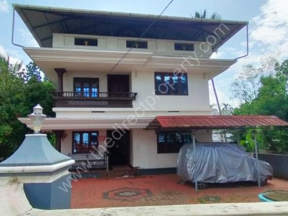 House for sale in Pullazhi