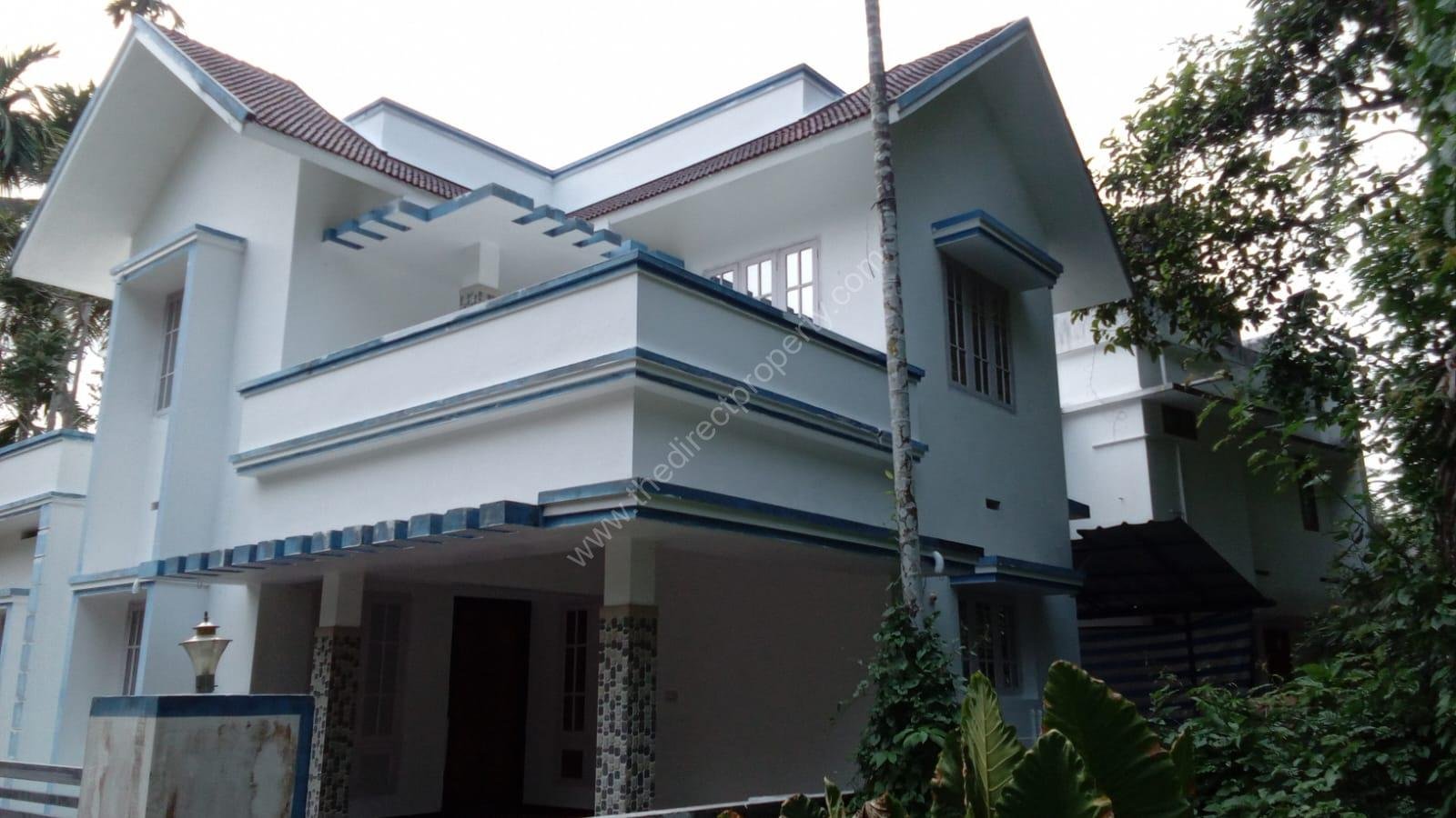 Aimury house House for sale in Perumbavoor