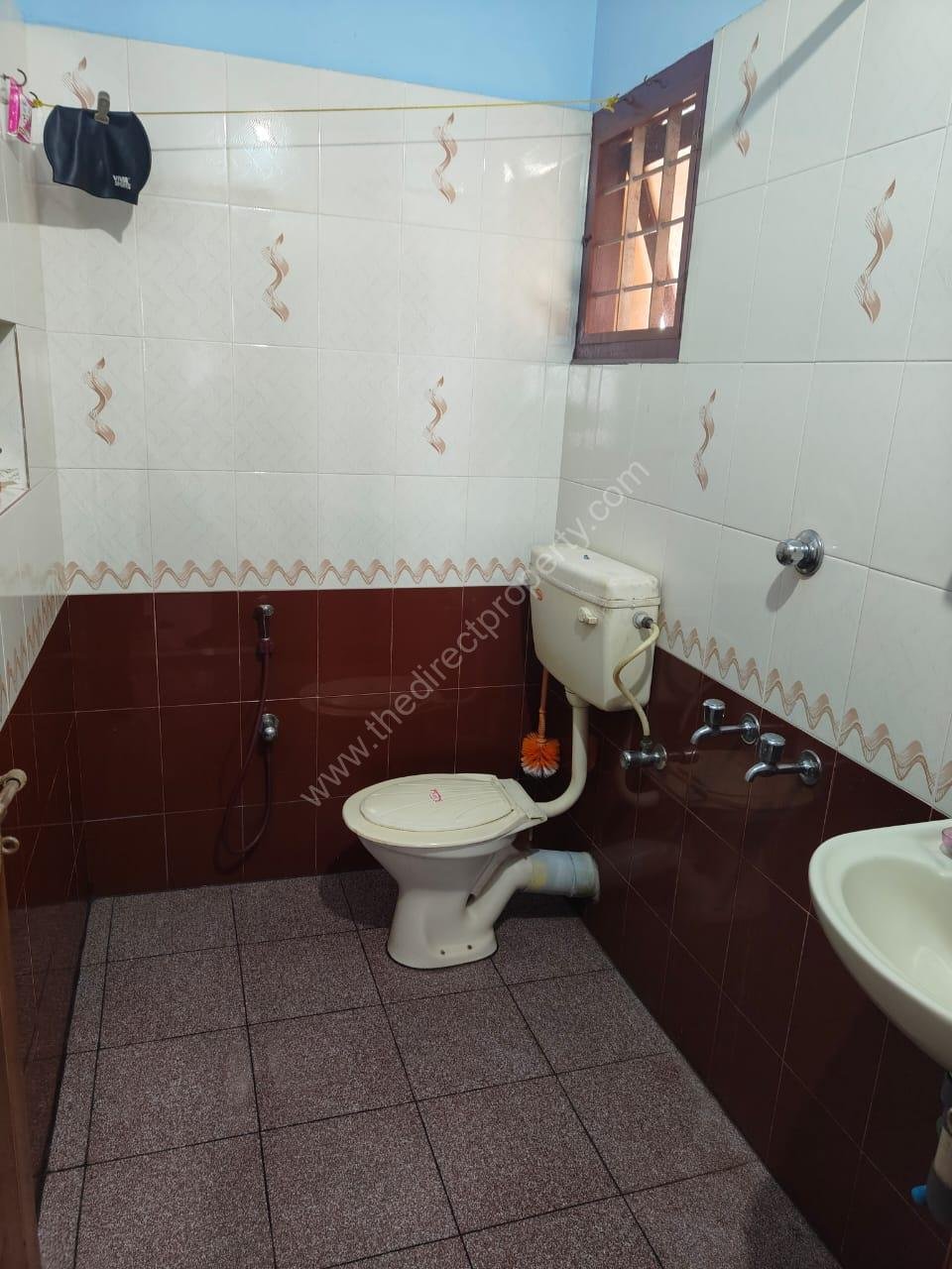 Bedroom 3 attached bathroom