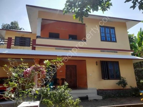 House for sale in Kozhencherry