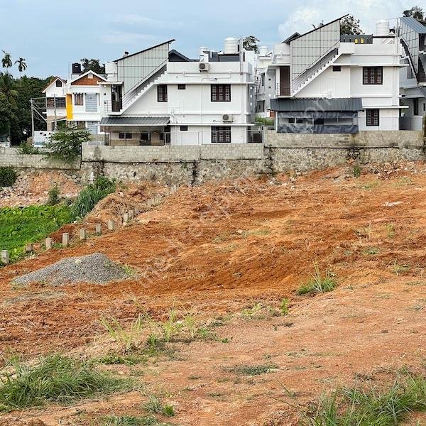 Plot for sale in Kakkanad
