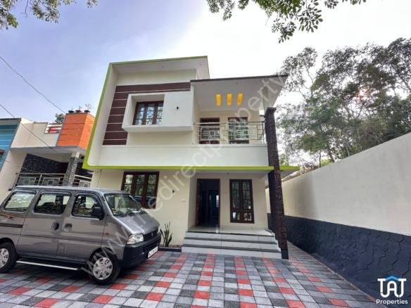 House For Sale in Moongodu