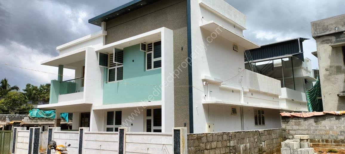 House for sale in Mannuthy Thrissur