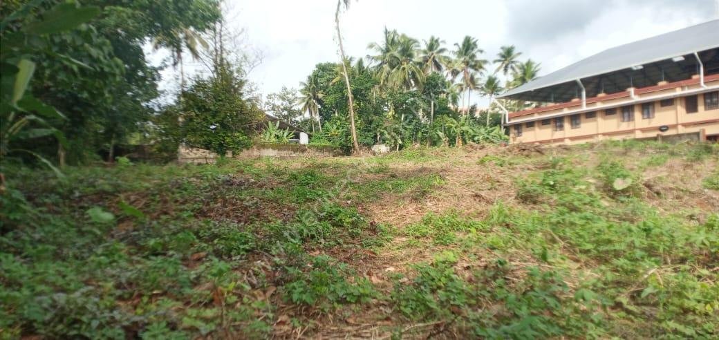 Land for sale in Ponkunnam Kottayam
