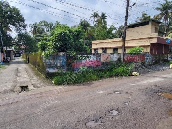 Land For Sale in Kochi Mulavukad
