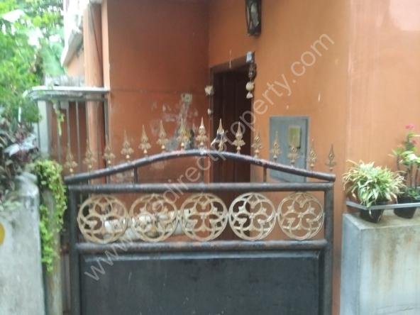 Vazhuthacaud house/plot for sale