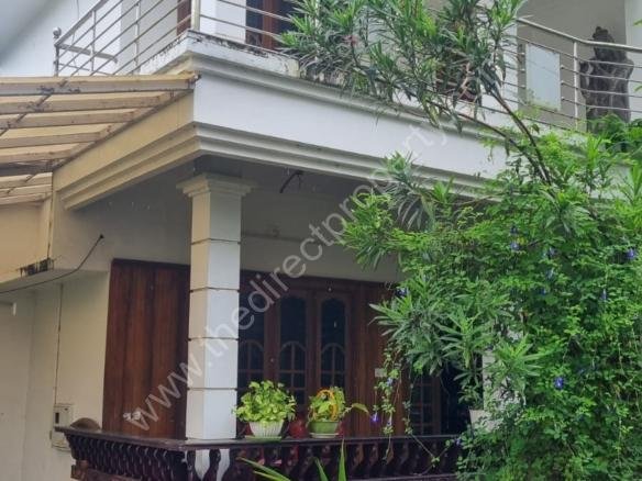 Urgent Sale House at Ollur Thrissur