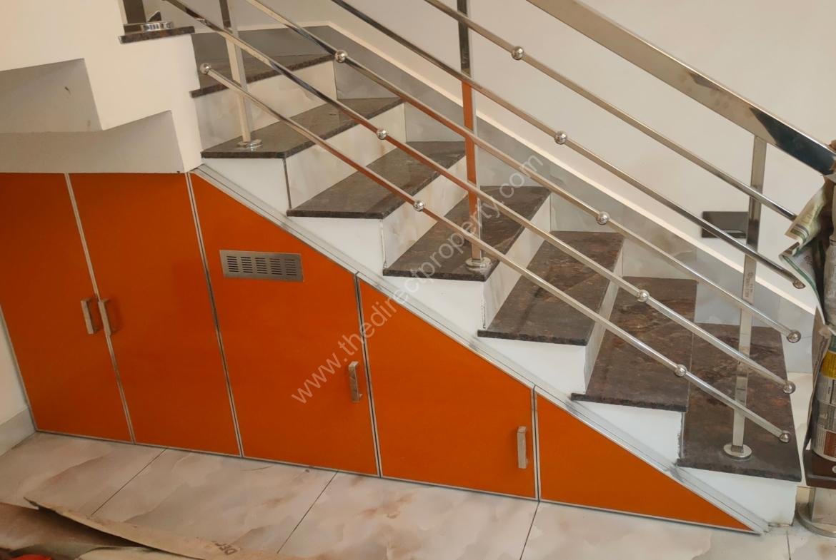 House for sale in Koratty