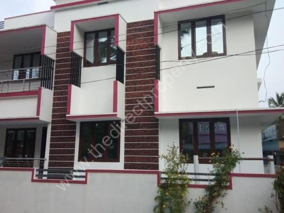 House for sale in Mannuthy