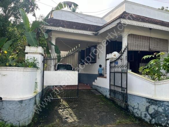 House for sale in Mukkattupady, Changanacherry