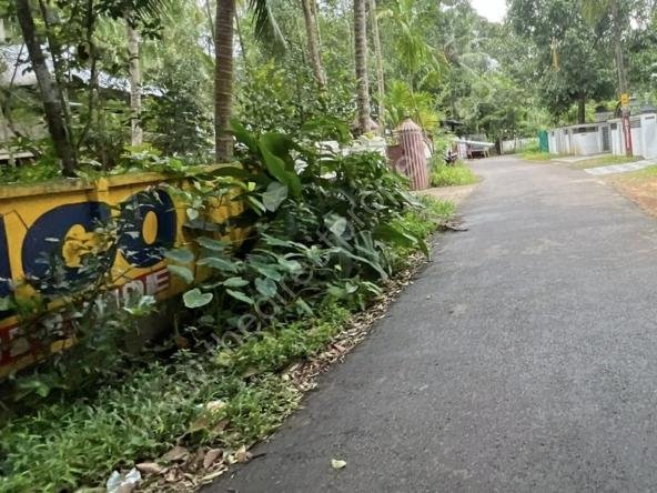 Plot for sale in Vaikom