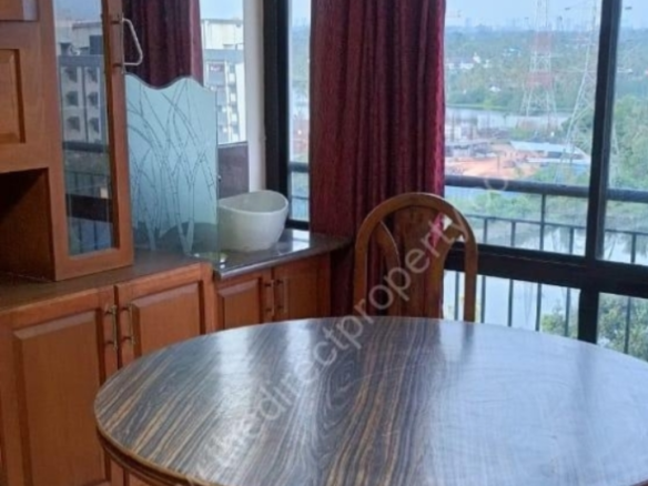 Waterfront apartment for sale in Vytilla