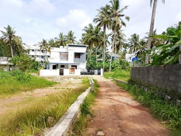 Plot For Sale in Sreekaryam