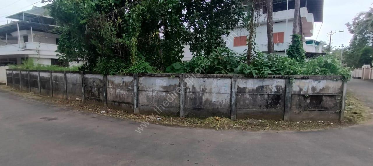 Residential land for sale in Kalathode Thrissur