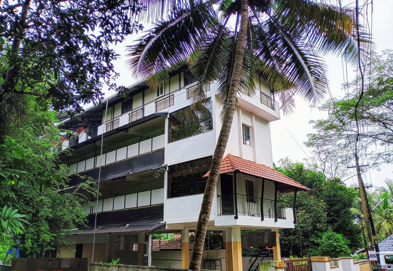 Cheroor Vimala college 5500sqft 10 cent 1.78cr 1 C Building/Hostel for Sale in Cheroor Thrissur
