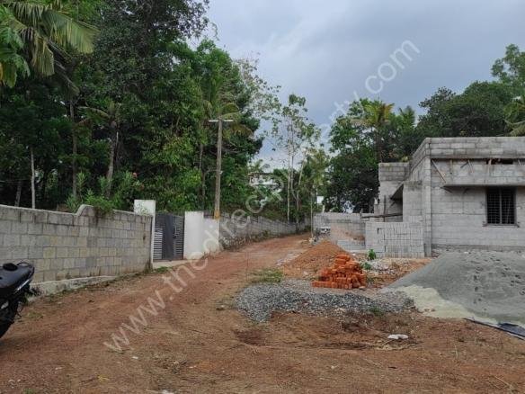 Plot for sale in Attingal