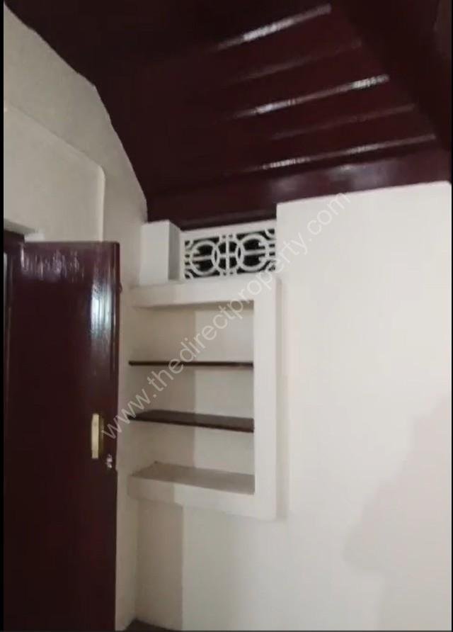 SMA-Room-2-Ent-Inside