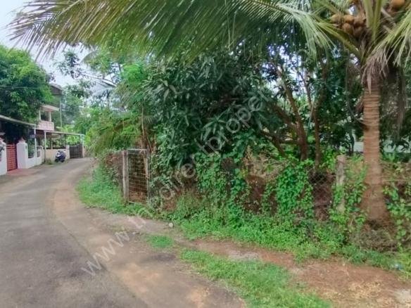 Land for sale in Villadam Kuttumuck