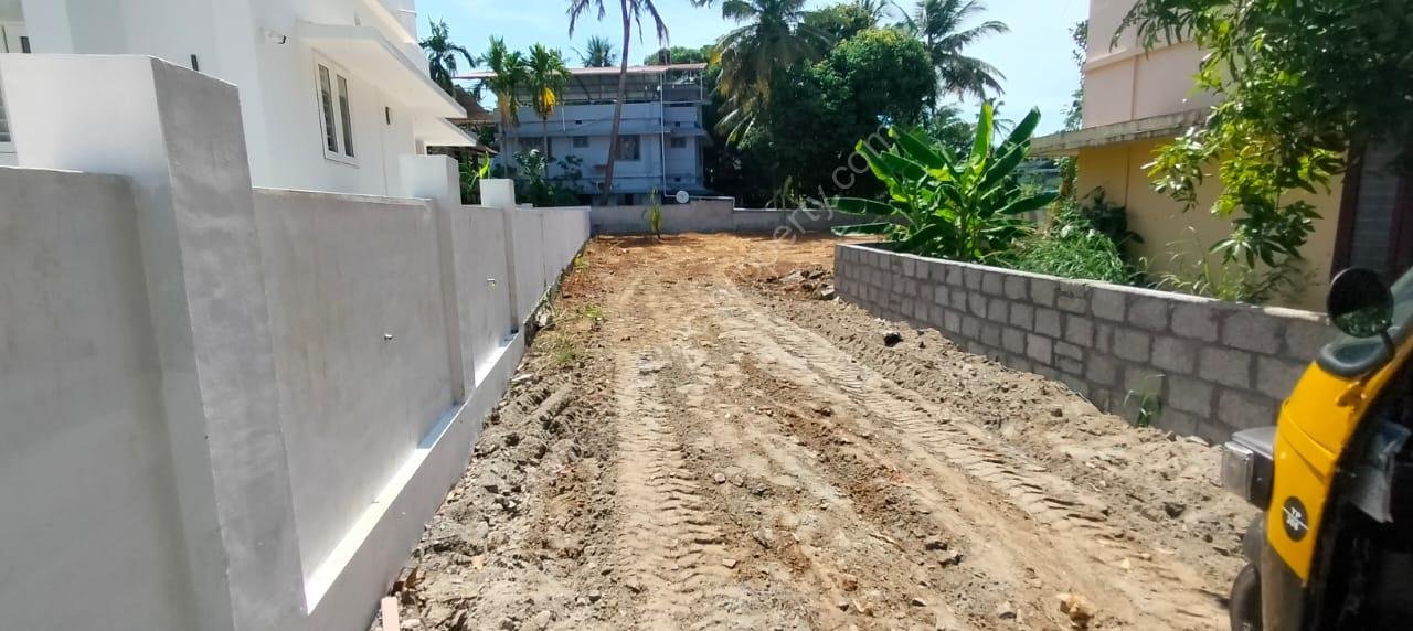 Land in Westfort Thrissur