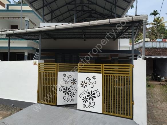 House for sale in Puthiyakavu