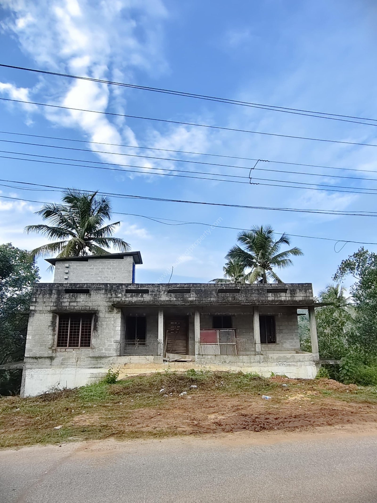 House for sale in Kalluvathukkal