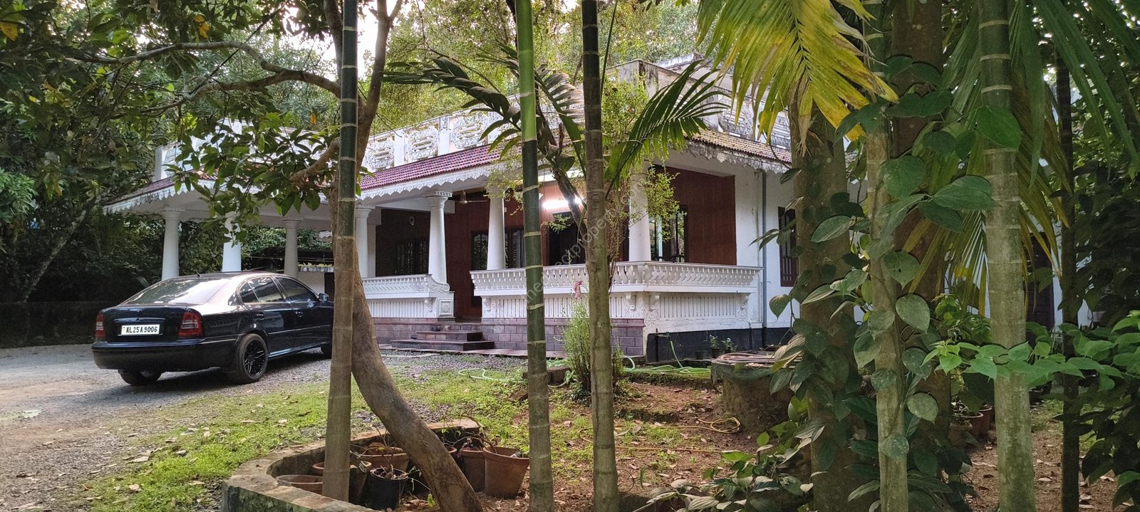 1000057824 House/Land for sale in Kunnathunad
