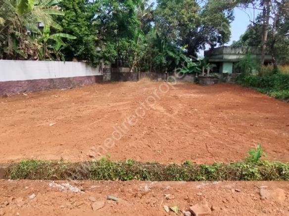Land for sale in Ollur