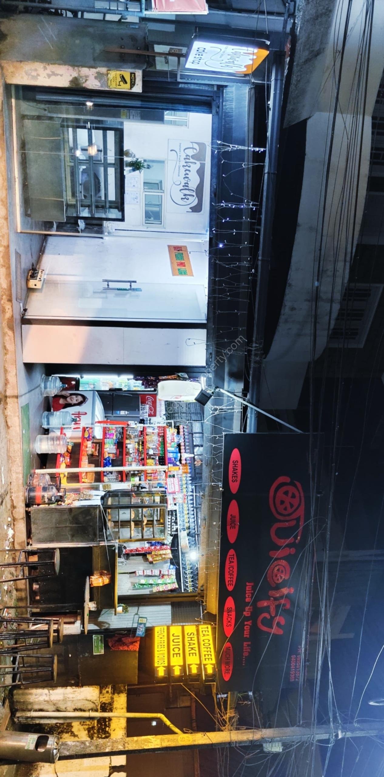 8e51d2bf-5d43-45f2-b274-88ddb91b5aff