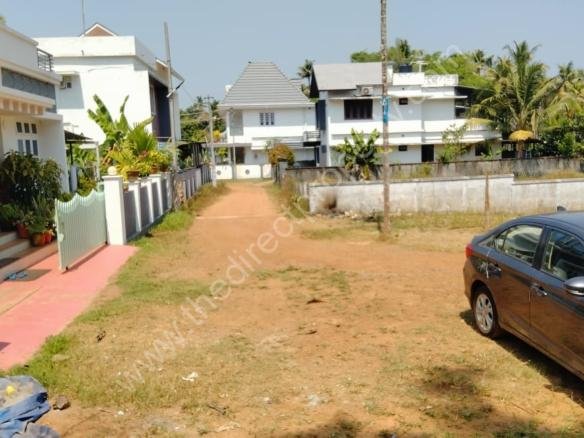 Property/Land for sale in Irinjalakuda
