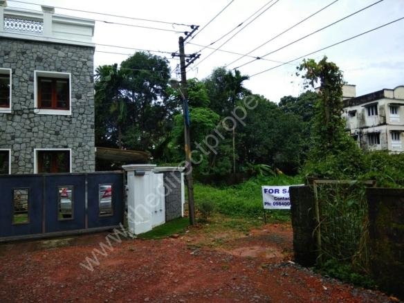 Land for Sale in Vyttila