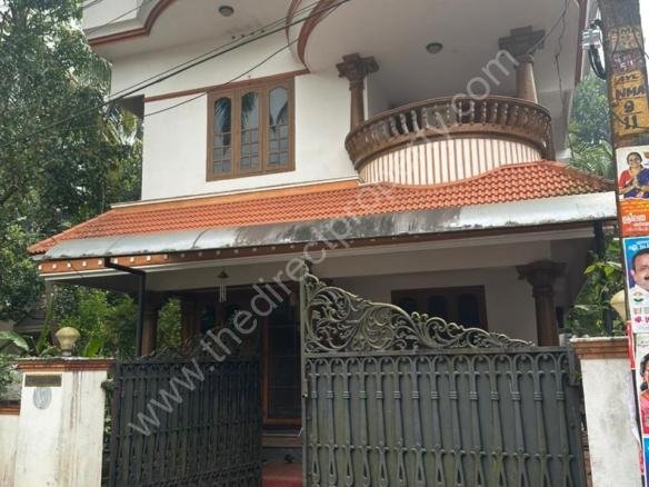 House for sale in Ayyanthole Thrissur