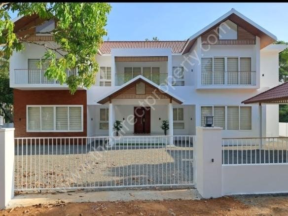 Fully Furnished House For sale in Chalakudy