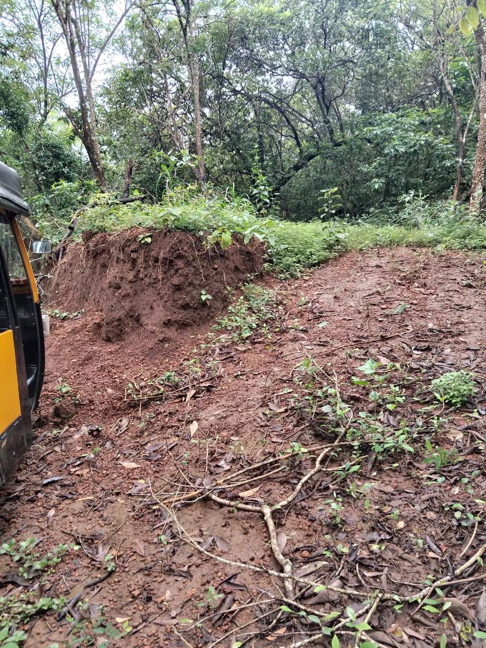 Plot for sale in Panerichal, Iriveri