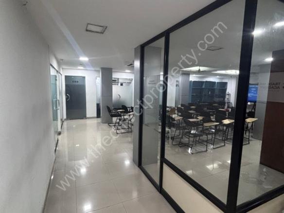 Building for rent in Palarivattom