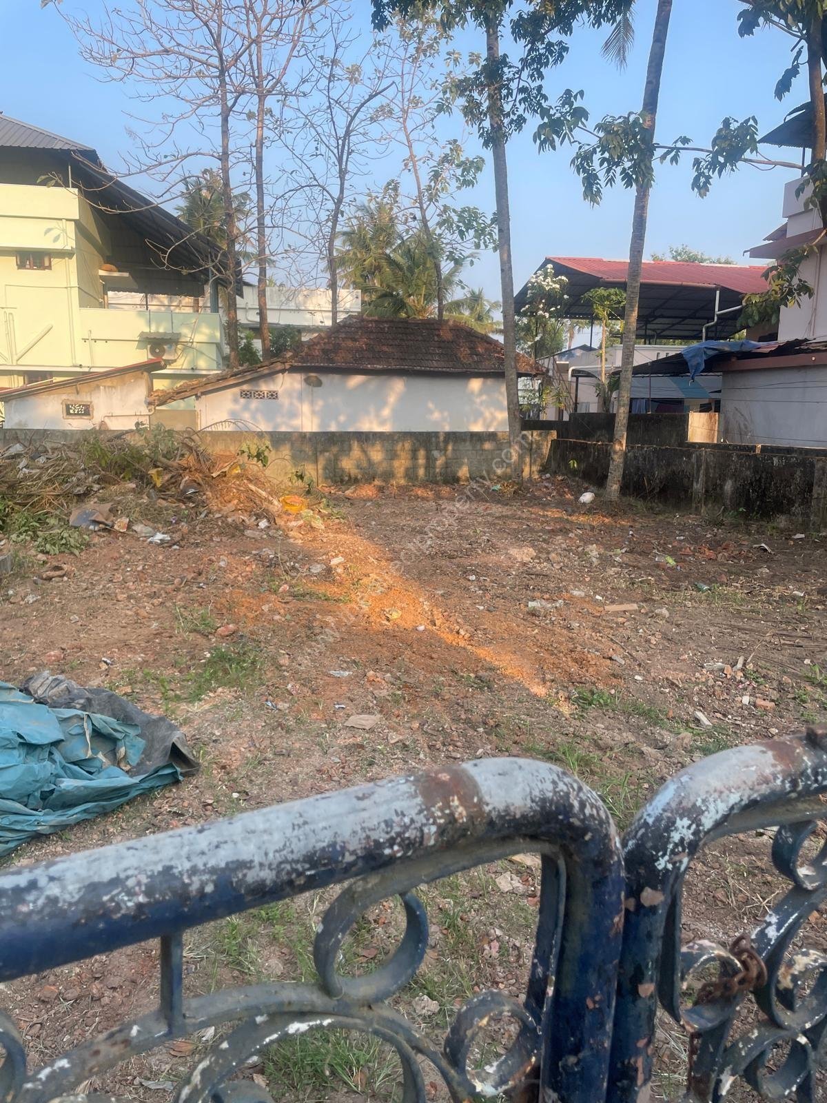 image3 Land for sale in Kadappakada Town